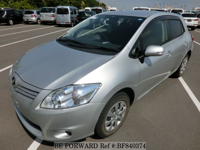 TOYOTA Auris