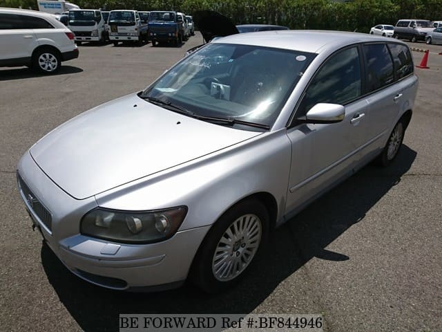 VOLVO V50