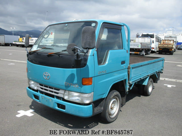 TOYOTA Dyna Truck