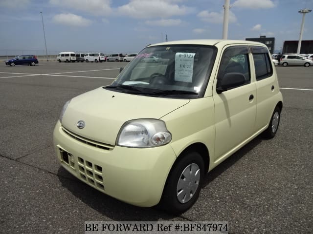 DAIHATSU Esse