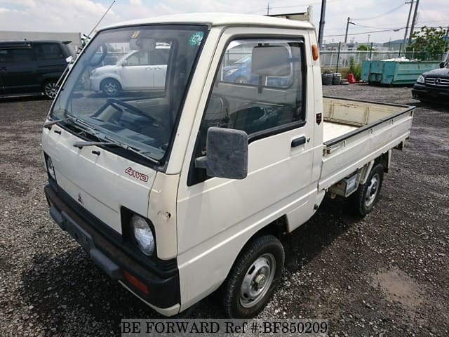 MITSUBISHI Minicab Truck