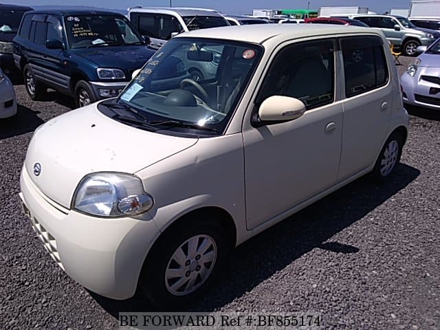 DAIHATSU Esse