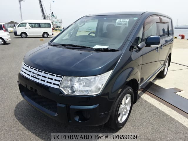 MITSUBISHI Delica D5