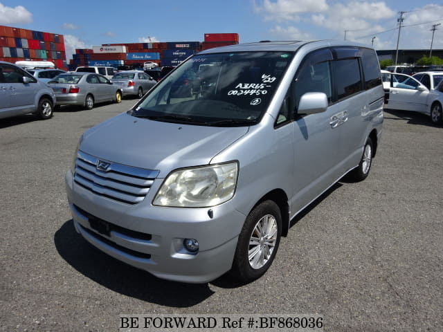 Toyota noah 2002