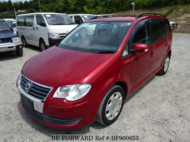 VOLKSWAGEN Golf Touran