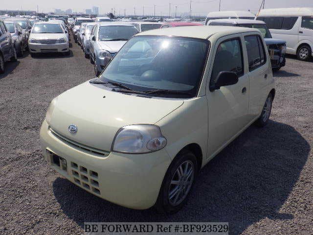 DAIHATSU Esse