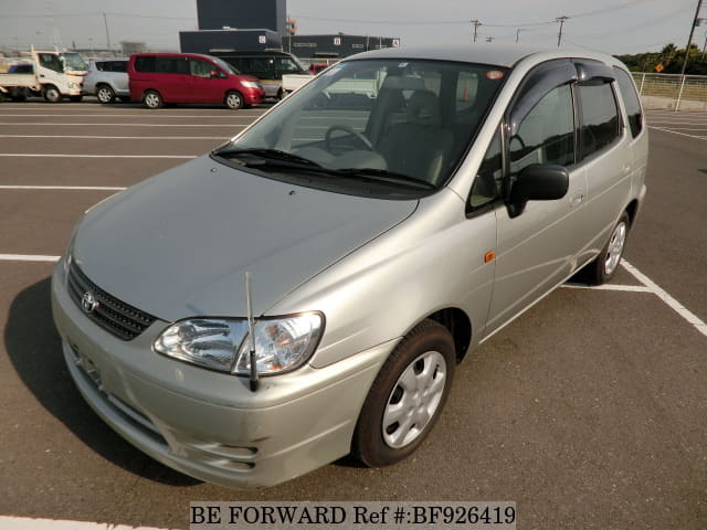 TOYOTA Corolla Spacio