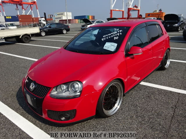 VOLKSWAGEN Golf GTI