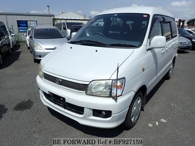 TOYOTA Liteace Noah