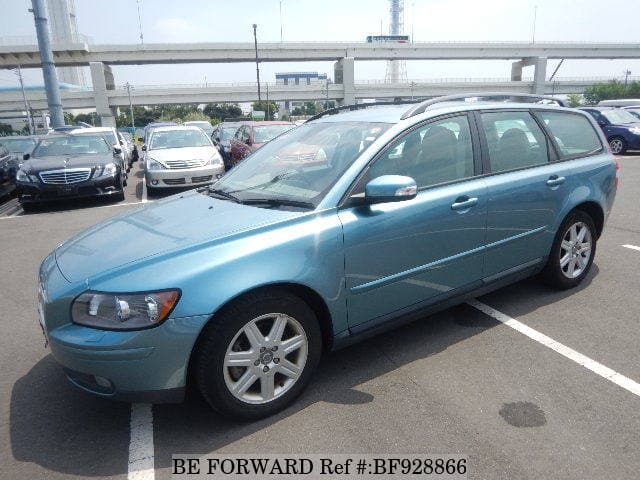 VOLVO V50