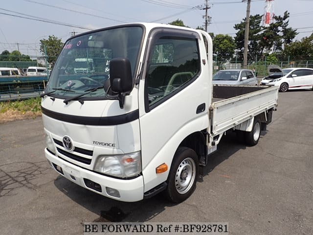 TOYOTA Toyoace