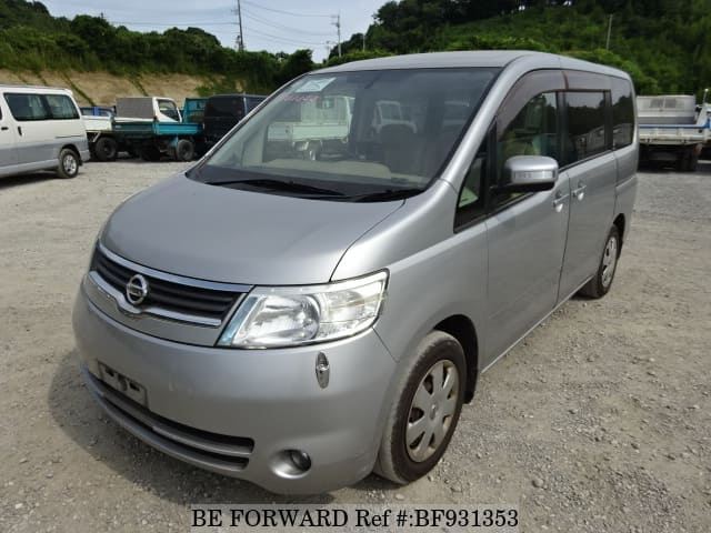 Nissan serena 2007