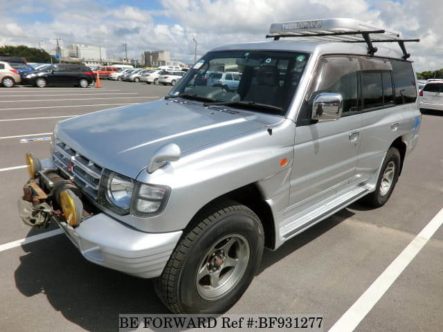 MITSUBISHI Pajero