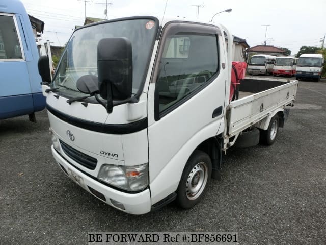 TOYOTA Dyna Truck