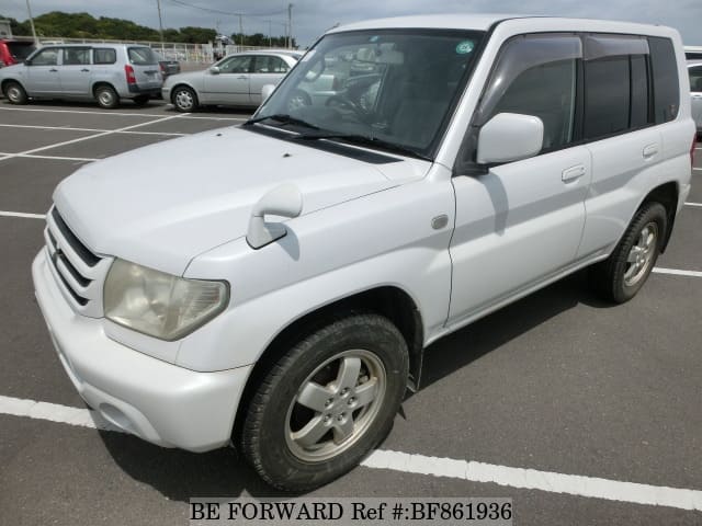 MITSUBISHI Pajero iO