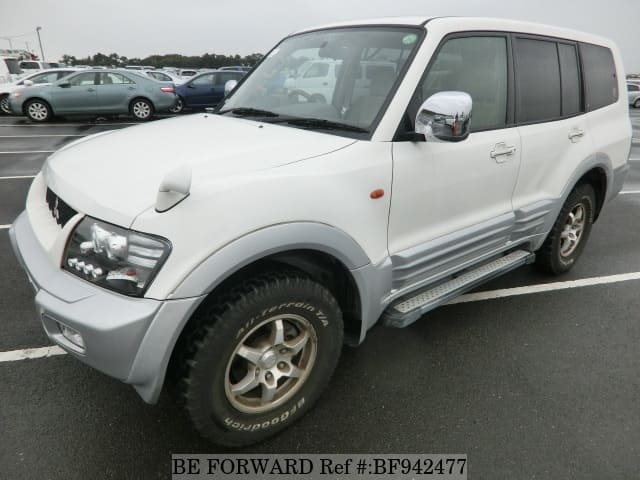 MITSUBISHI Pajero