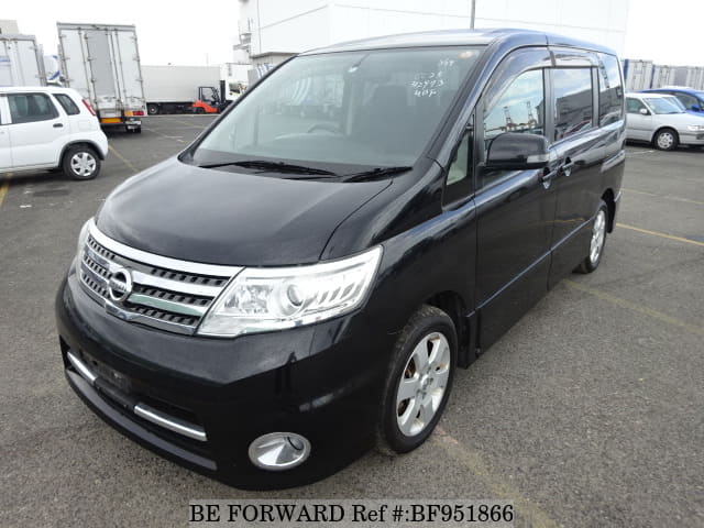 Nissan serena 2010