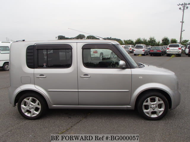 Nissan cube 2004 год