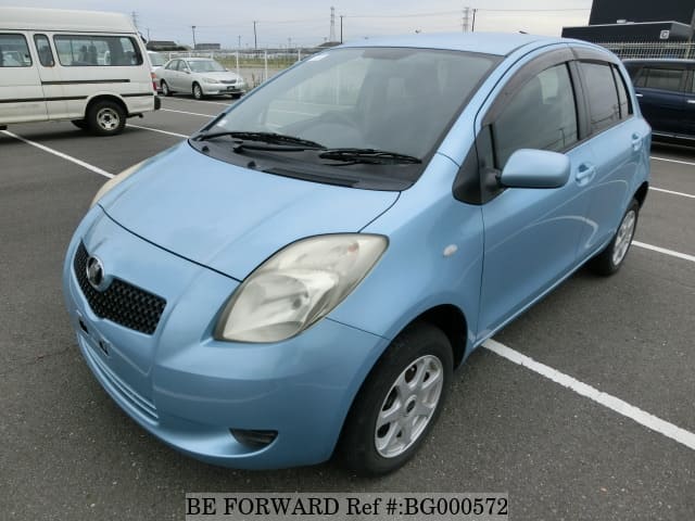 Toyota vitz 2005 год