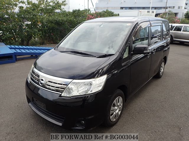 Nissan serena 2010