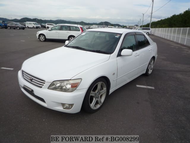 Toyota altezza 2000