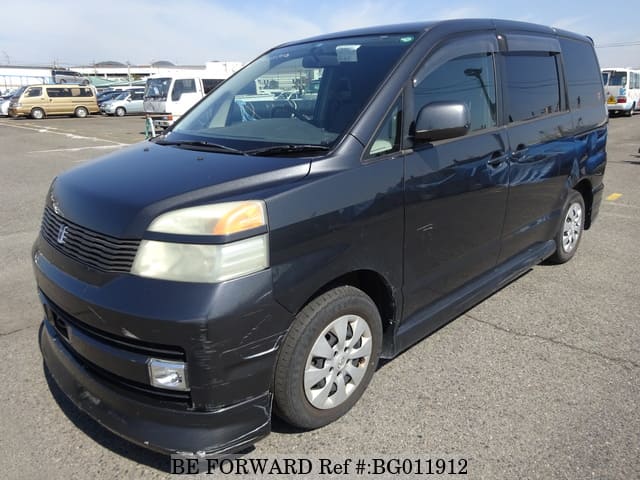 Toyota voxy 2003
