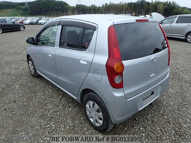 Daihatsu mira 2009 год