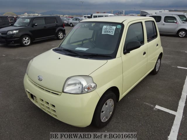 DAIHATSU Esse