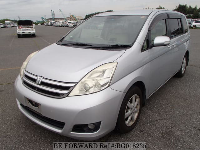 Toyota isis 2007