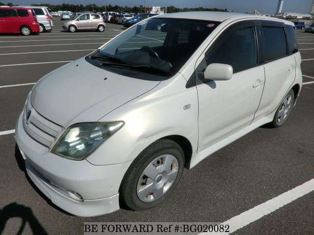 TOYOTA IST