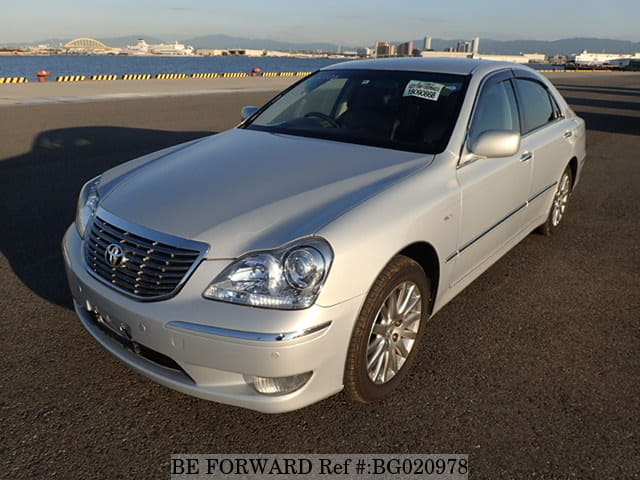 Toyota crown majesta 2004