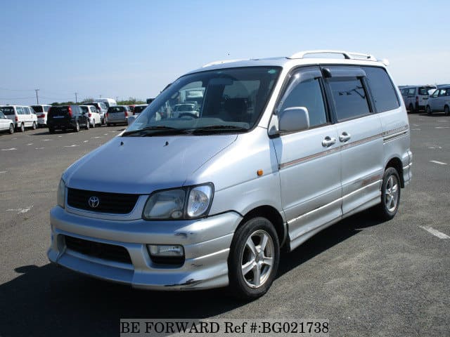 TOYOTA Liteace Noah