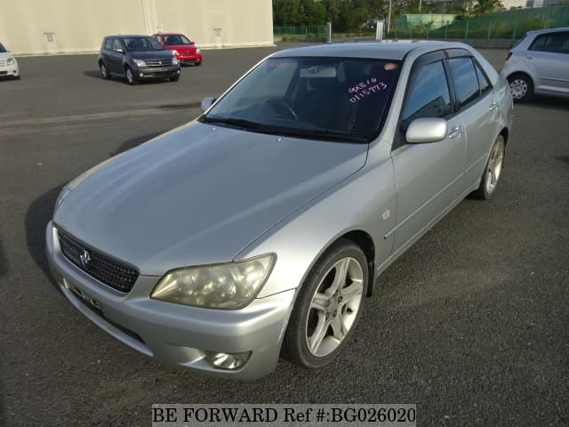 Toyota altezza 2003