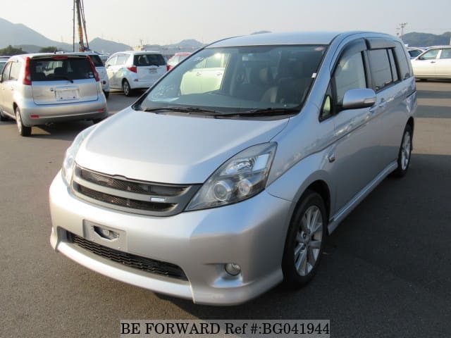 Toyota isis 2007