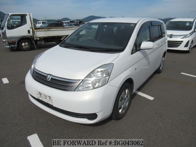 Toyota isis 2006