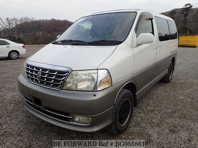 Тойота grand hiace