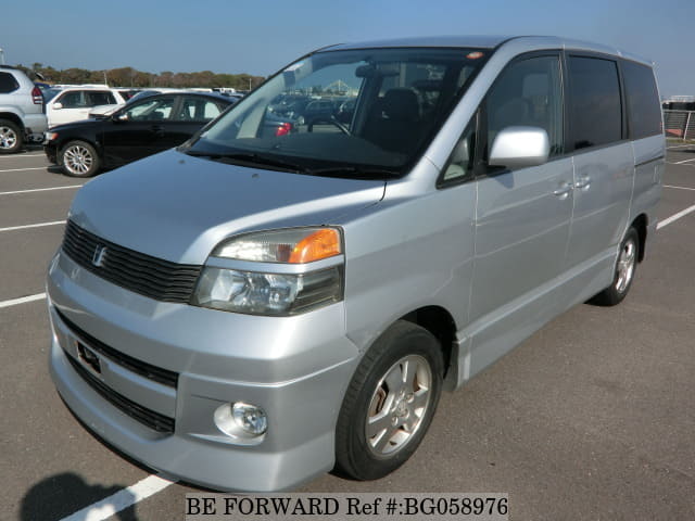 Toyota voxy 2001