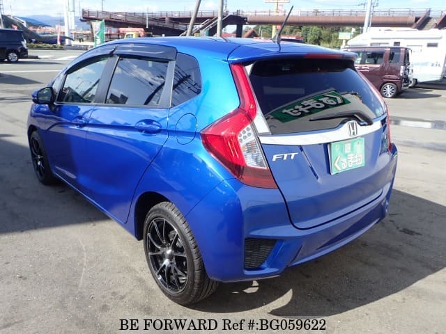 Used 2016 HONDA FIT HYBRID 1.5 HYBRID F PACKAGE/DAA-GP5 for Sale 