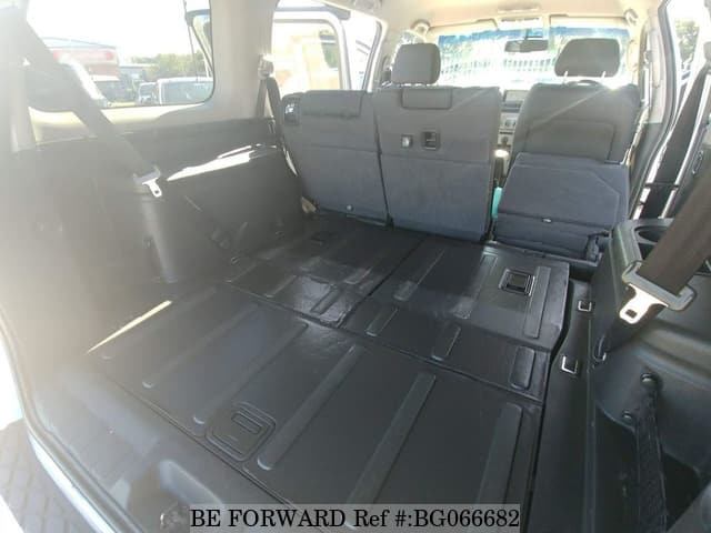 Used 2006 Nissan Pathfinder Auction Grade 4 5 Manual Diesel For Sale Bg066682 Be Forward