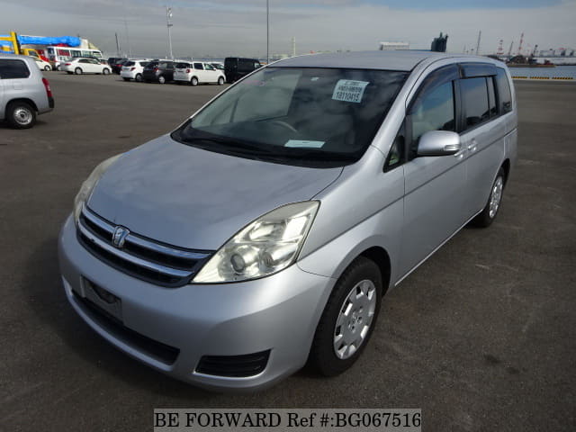 Toyota isis 2008