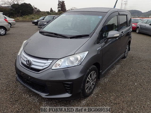 Honda freed 2012 гибрид