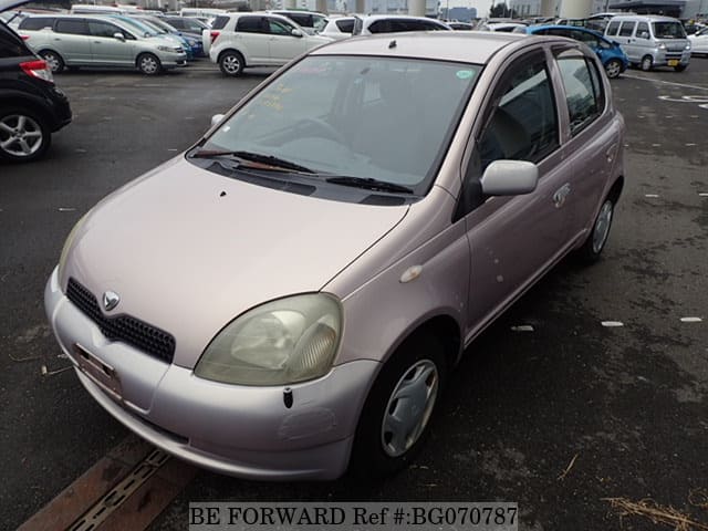 TOYOTA Vitz