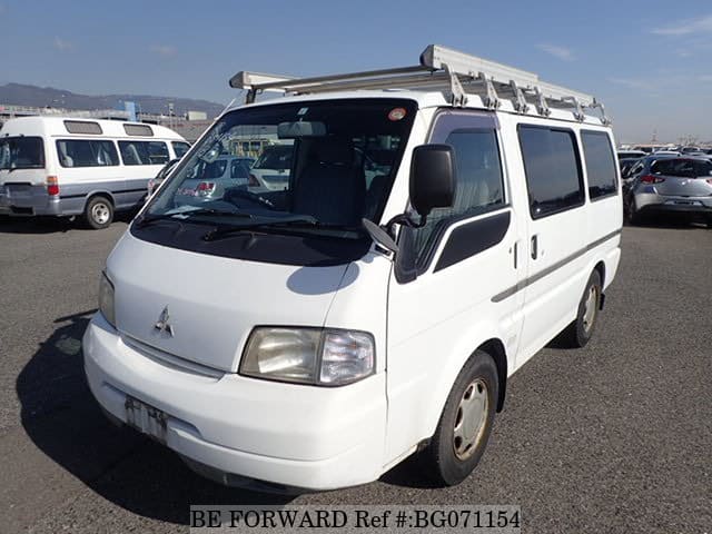 Mitsubishi delica 2002