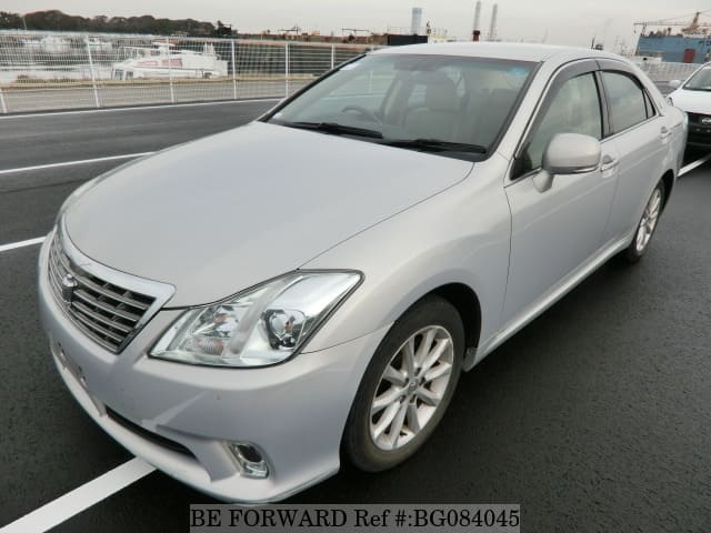 Toyota crown 2011