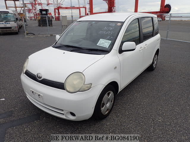Toyota sienta 2003