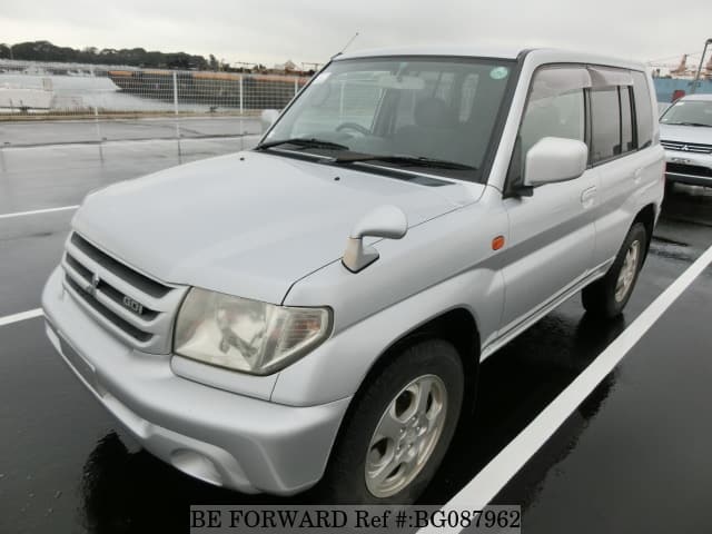 Mitsubishi pajero io 2001