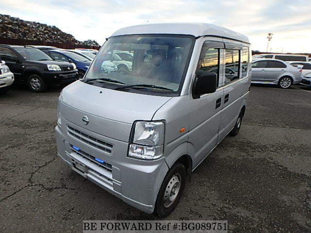 Nissan clipper van