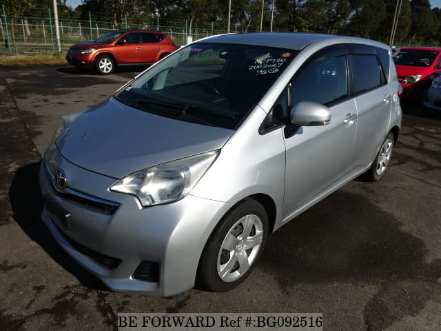 Toyota ractis 2010 года