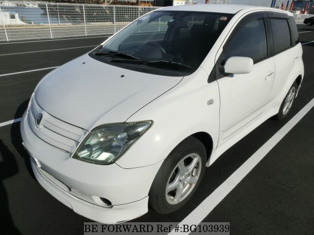 TOYOTA IST