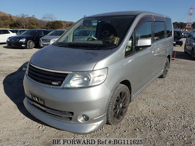 NISSAN Serena